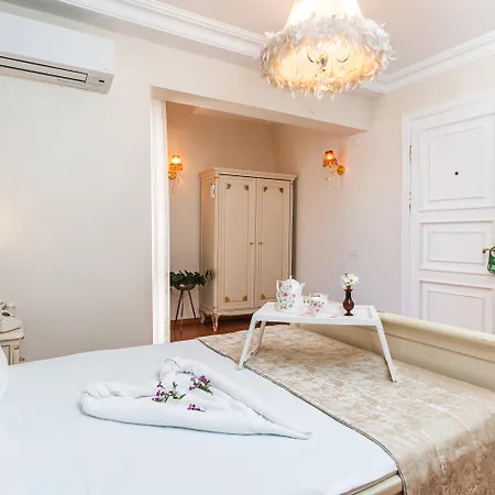 Alzer Istanbul